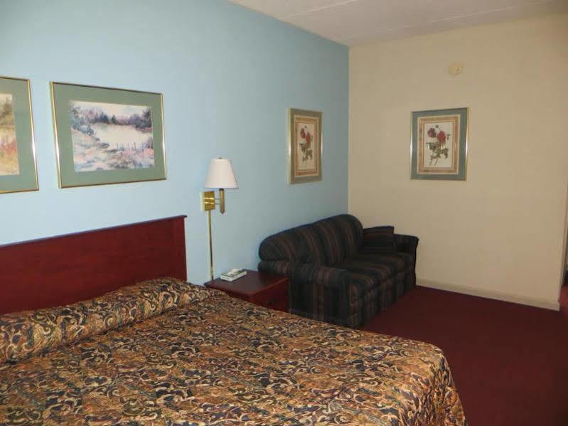 Super 8 By Wyndham Knoxville Downtown Area Экстерьер фото